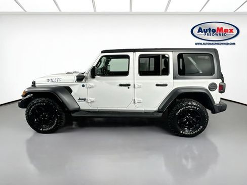 Used 2023 Jeep Wrangler Unlimited w/ Cold Weather Group AWD/4WD image 8