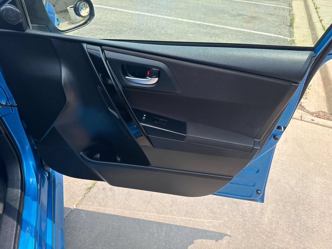 Used 2018 Toyota Corolla iM w/ All-Weather Mat Package FWD image 15