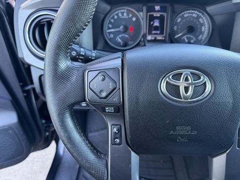 Used 2021 Toyota Tacoma TRD Off-Road w/ Technology Package image 16