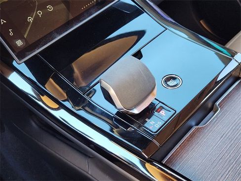 Used 2024 Land Rover Range Rover Sport SE image 19