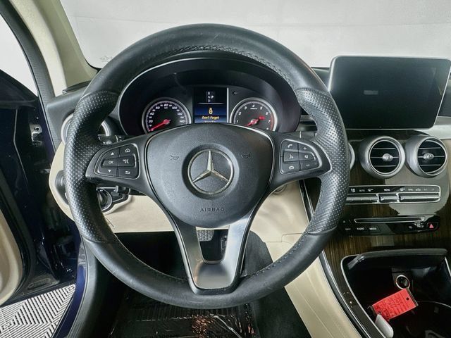 Used 2016 Mercedes-Benz GLC 300 image 11