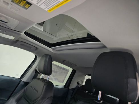 New 2025 Ford Maverick Lariat w/ Black Appearance Package image 23