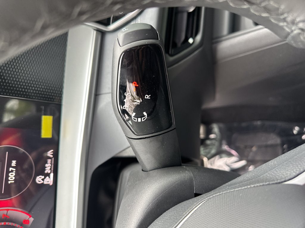 New 2026 Volkswagen Tiguan SE R-Line AWD/4WD image 13
