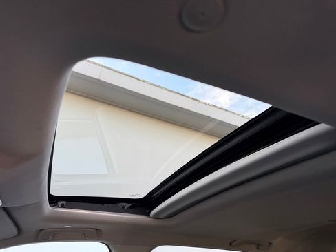 Used 2025 Honda CR-V EX image 15