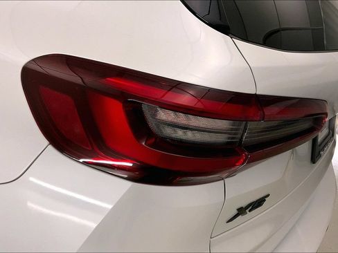 Used 2022 BMW X5 xDrive40i w/ M Sport Package AWD/4WD image 28