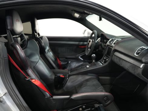 Used 2016 Porsche Cayman GT4 image 33
