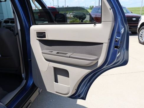 Used 2009 Ford Escape XLT FWD image 27