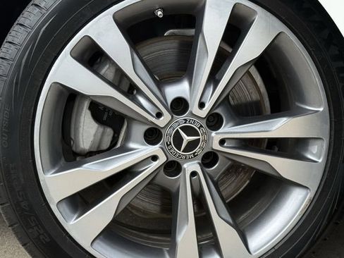 Used 2019 Mercedes-Benz C 300 Sedan image 11