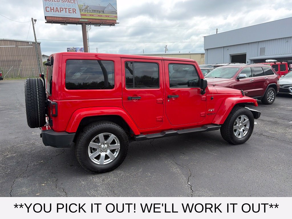 Used 2017 Jeep Wrangler Unlimited Sahara w/ Connectivity Group AWD/4WD image 6