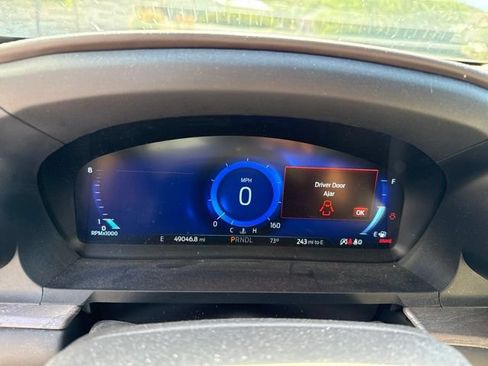 Certified 2023 Ford Explorer Platinum w/ Technology Package AWD/4WD image 24