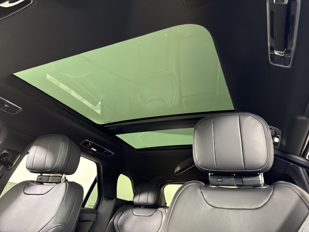 New 2027 Land Rover Range Rover Sport SE AWD/4WD image 18