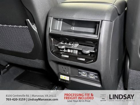 New 2025 Jeep Grand Cherokee Altitude image 13