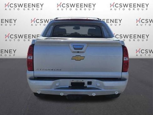 Used 2012 Chevrolet Avalanche LTZ image 4