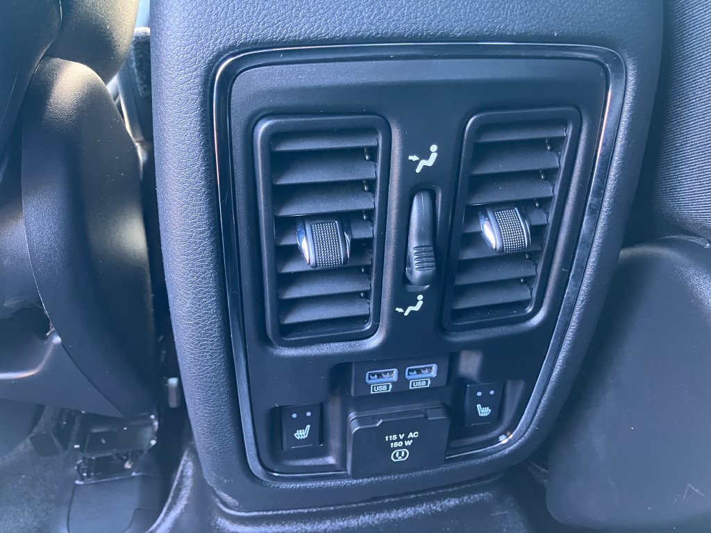 Used 2018 Jeep Grand Cherokee Limited AWD/4WD image 23