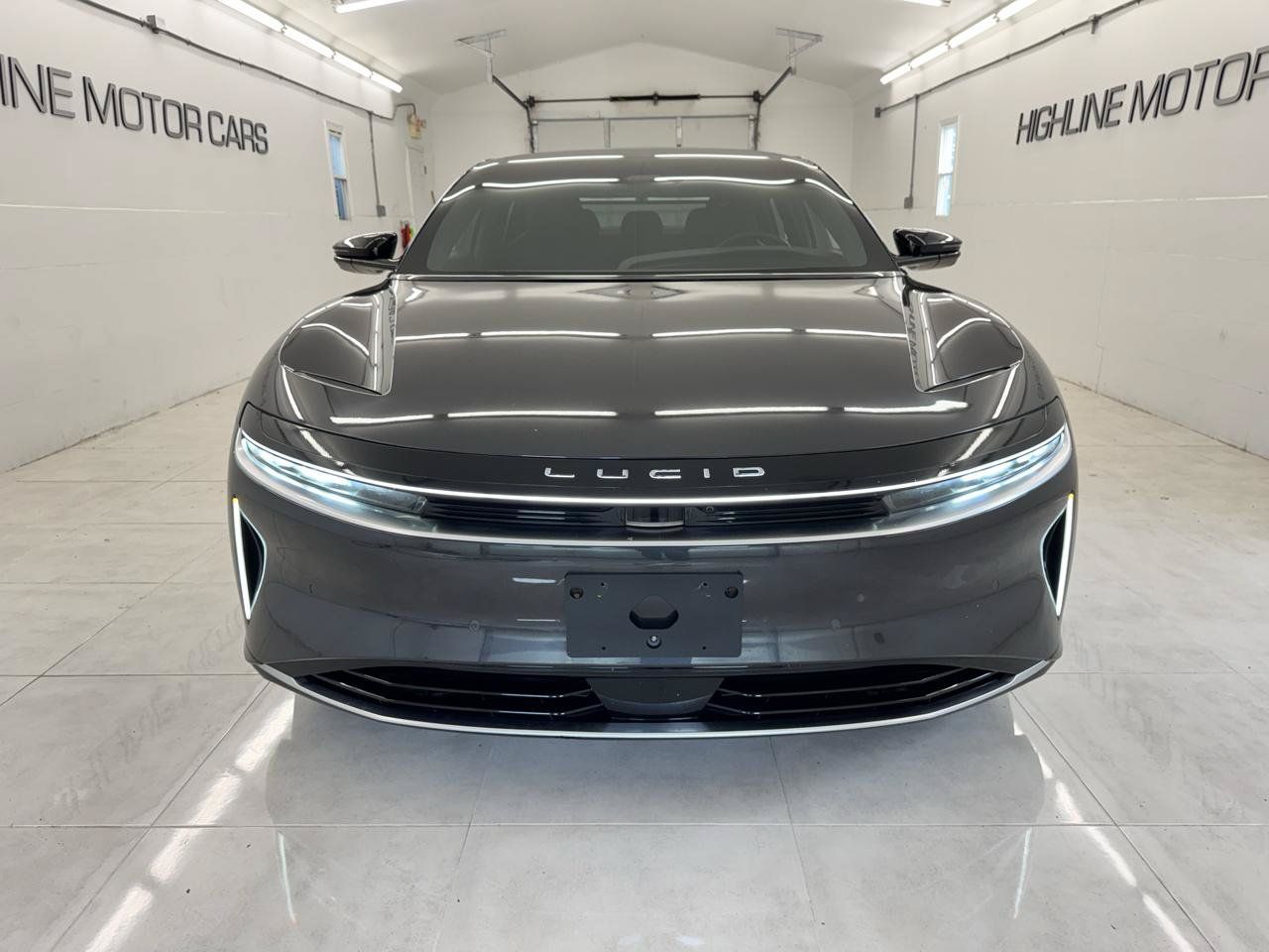 Used 2023 Lucid Air Grand Touring AWD/4WD image 2