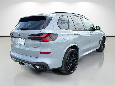 New 2026 BMW X5 xDrive40i w/ M Sport Package AWD/4WD image 3