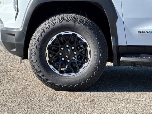 New 2026 Chevrolet Silverado EV Trail Boss image 24