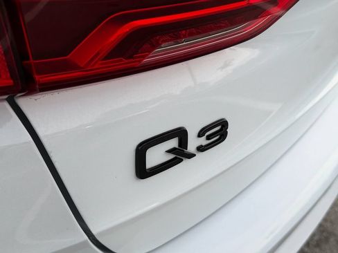Used 2022 Audi Q3 2.0T Premium AWD/4WD image 14