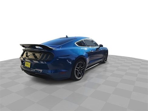 Used 2022 Ford Mustang Premium image 8