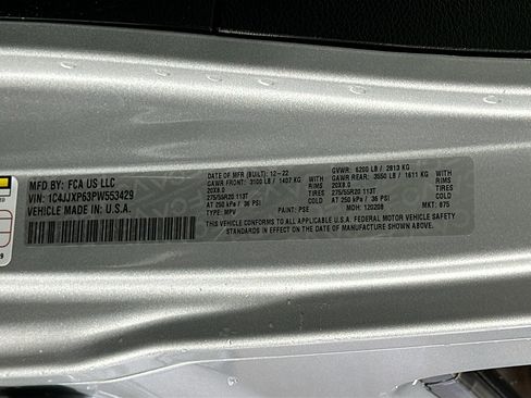 Used 2023 Jeep Wrangler Sahara w/ Cold Weather Group image 12