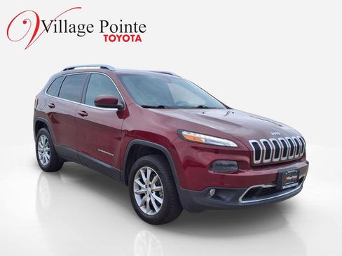 Used 2018 Jeep Cherokee Limited AWD/4WD image 9