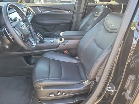 Certified 2022 Cadillac XT6 Sport w/ Technology Package image 18