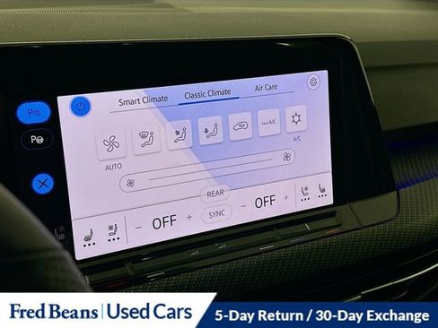 Used 2022 Volkswagen Golf R image 16