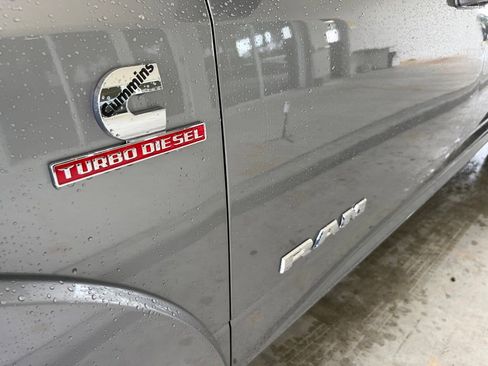 New 2023 RAM 3500 Limited image 15