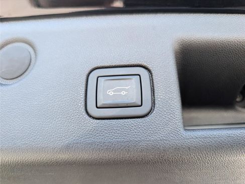 Used 2023 Chevrolet Equinox LT AWD/4WD image 14