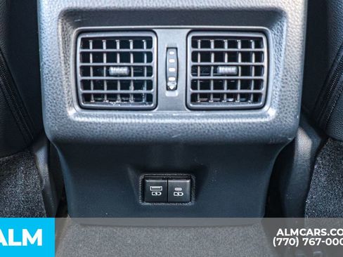 Used 2025 Toyota Camry SE image 56