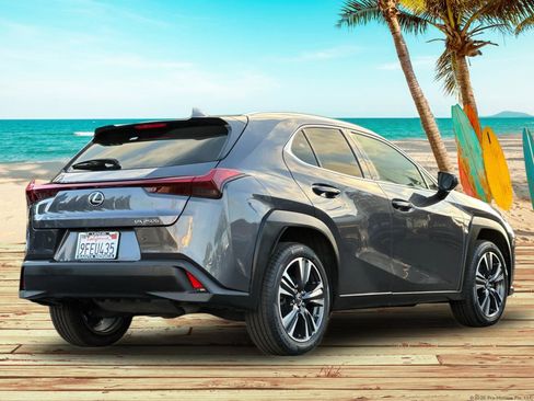 Used 2023 Lexus UX 250h FWD image 5