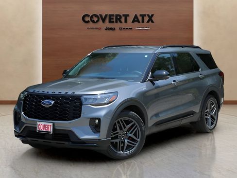 Used 2025 Ford Explorer ST-Line w/ Premium Package RWD image 1