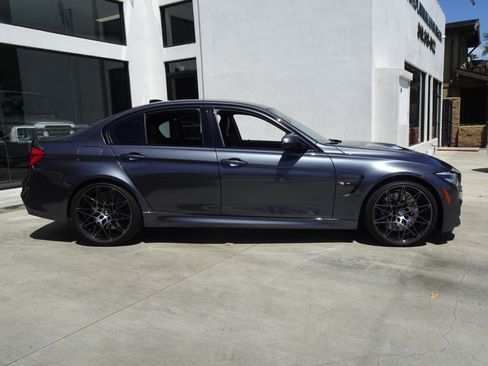 Used 2018 BMW M3 RWD image 8