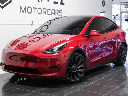 Used 2023 Tesla Model Y Performance AWD/4WD image 7