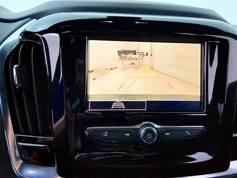 Certified 2023 Chevrolet Traverse LT image 23