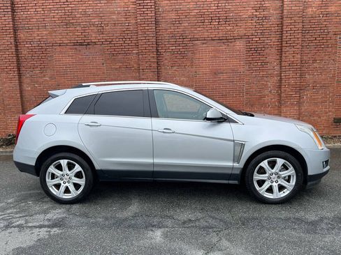Used 2015 Cadillac SRX Performance w/ Driver Awareness Package FWD image 2