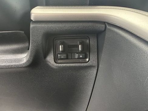 Used 2025 Ford Expedition Active RWD image 32
