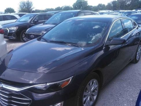 Used 2025 Chevrolet Malibu LT FWD image 3