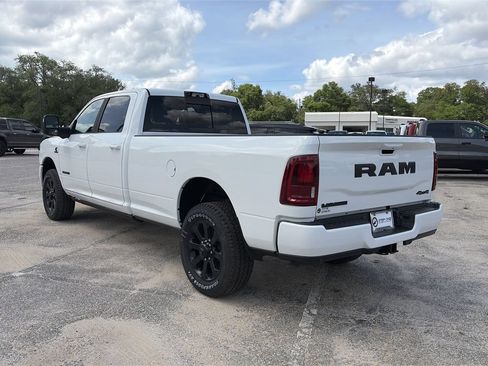 New 2026 RAM 2500 Laramie AWD/4WD image 4