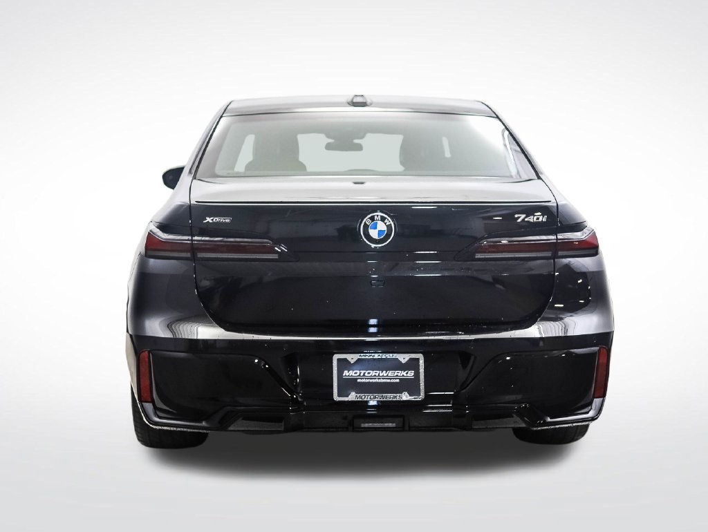Used 2026 BMW 740i xDrive AWD/4WD image 4
