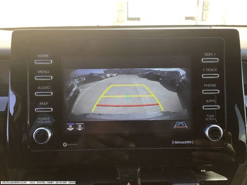 Used 2022 Toyota Camry SE w/ Convenience Package image 8