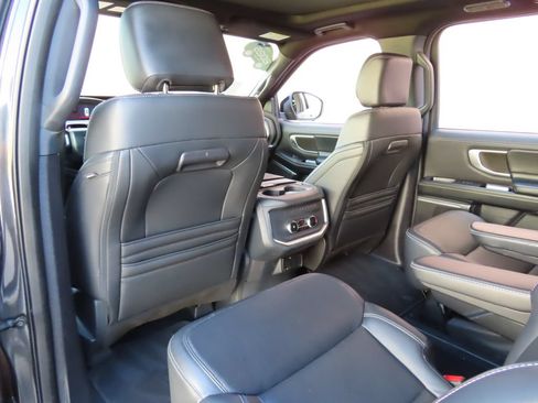 Used 2025 Ford Expedition Max Platinum w/ Stealth Appearance Package AWD/4WD image 29