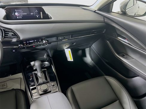 New 2025 MAZDA CX-30 AWD 2.5 S w/ Preferred Package image 18