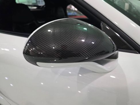 Used 2019 Porsche 911 Speedster RWD image 11