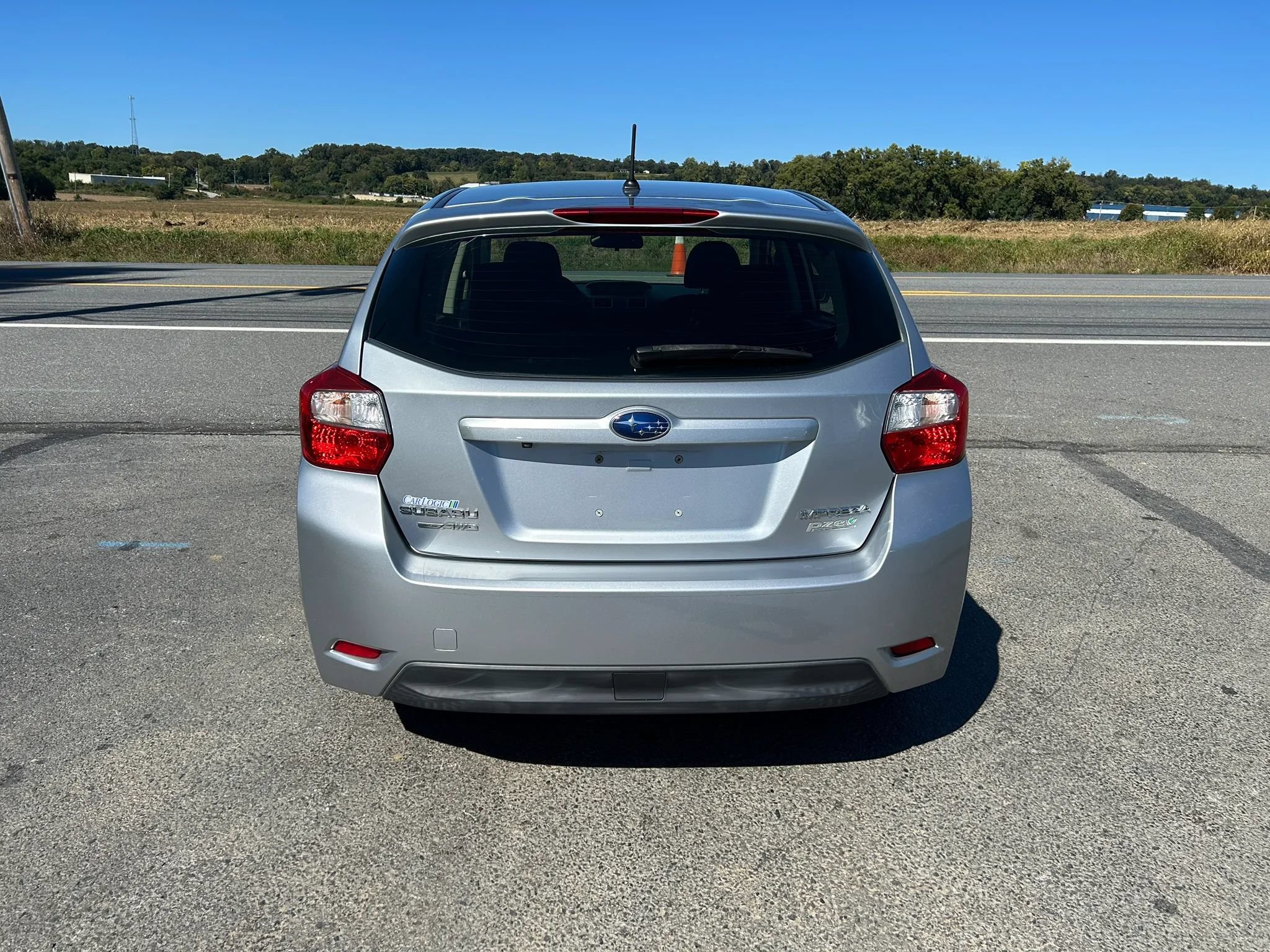 Used 2015 Subaru Impreza 2.0i AWD/4WD image 10