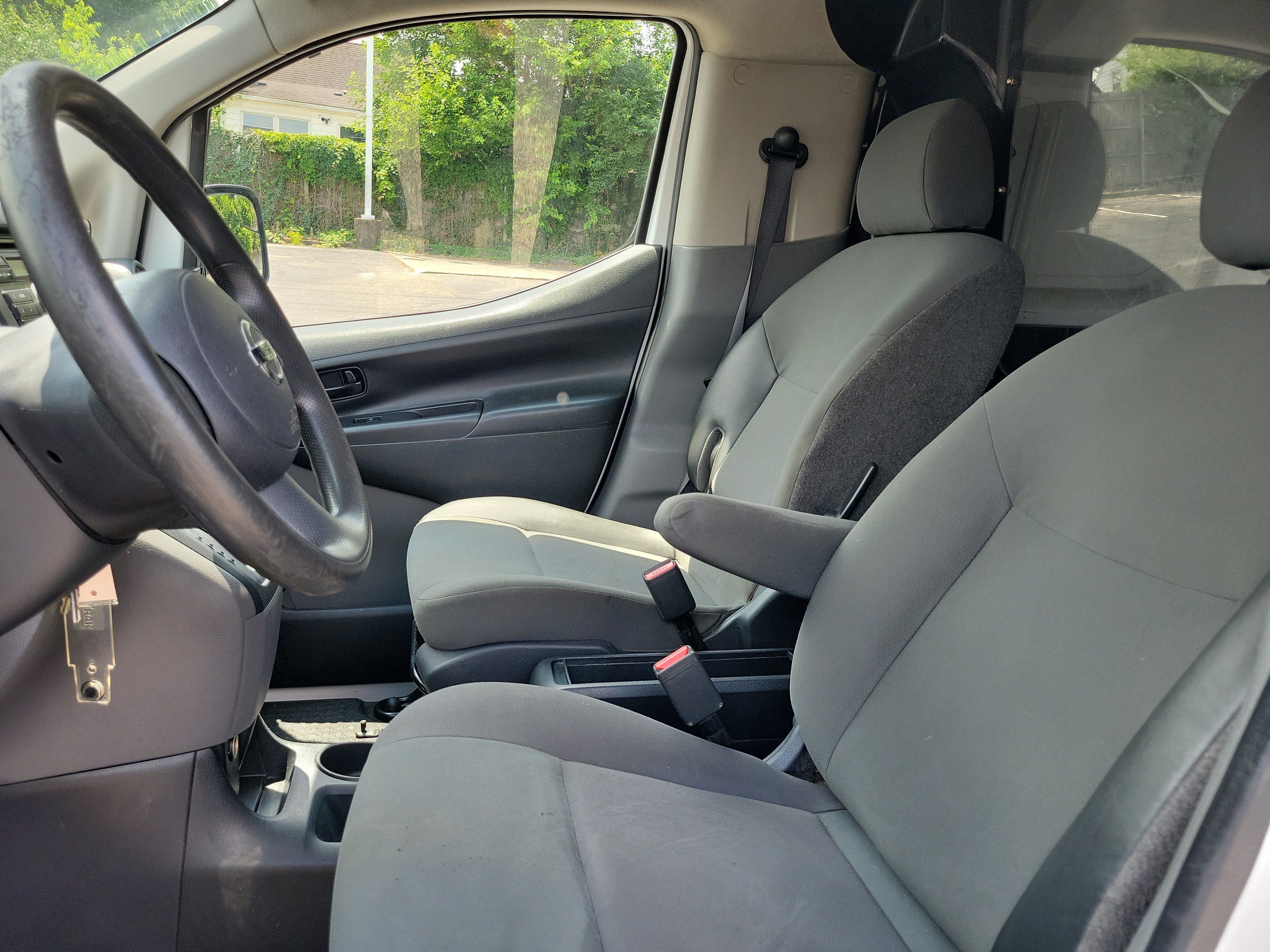 Used 2015 Nissan NV200 S w/ Back Door Glass Package FWD image 20