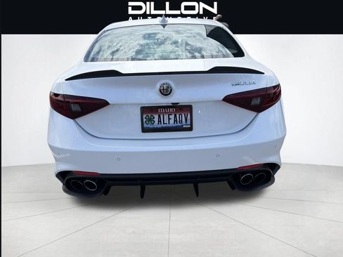 Used 2017 Alfa Romeo Giulia Quadrifoglio RWD image 5
