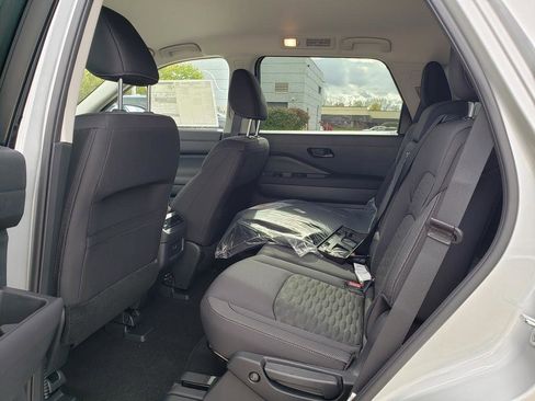 New 2025 Nissan Pathfinder SV w/ Cargo Package image 7