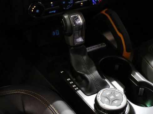 Used 2023 Ford Bronco Badlands w/ Sasquatch Package image 16