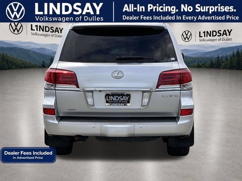 Used 2013 Lexus LX 570 4WD w/ Luxury Pkg image 6